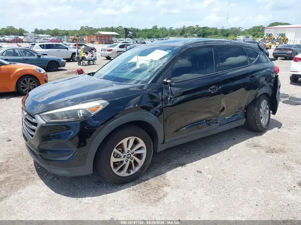 KM8J23A43JU738298 2018 HYUNDAI TUCSON - Image 2