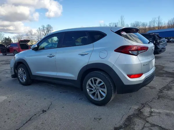 KM8J23A43JU743291 2018 HYUNDAI TUCSON - Image 2