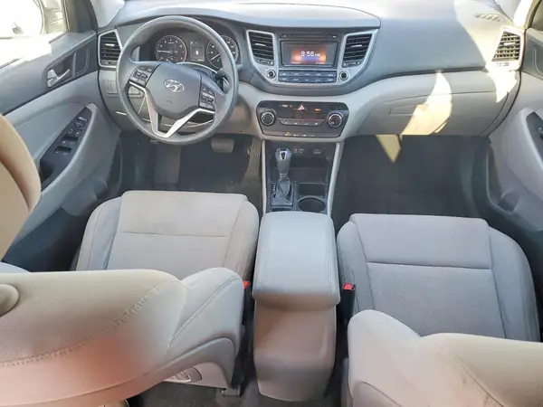 KM8J23A43JU743291 2018 HYUNDAI TUCSON - Image 8