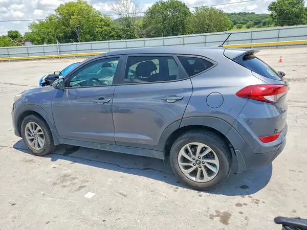 KM8J23A43JU752265 2018 HYUNDAI TUCSON - Image 2