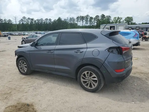 KM8J23A43JU752587 2018 HYUNDAI TUCSON - Image 2