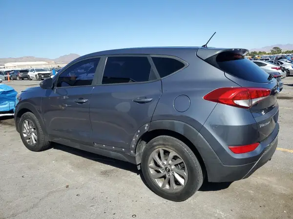 KM8J23A43JU769356 2018 HYUNDAI TUCSON - Image 2