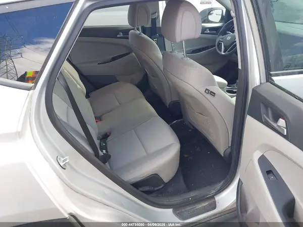 KM8J23A43JU803750 2018 HYUNDAI TUCSON - Image 8