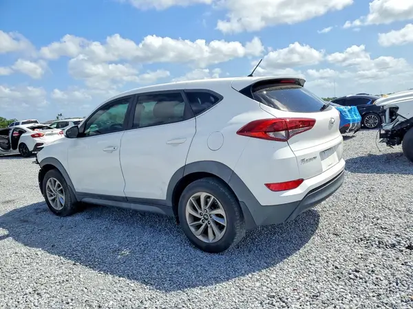 KM8J23A43JU810701 2018 HYUNDAI TUCSON - Image 2