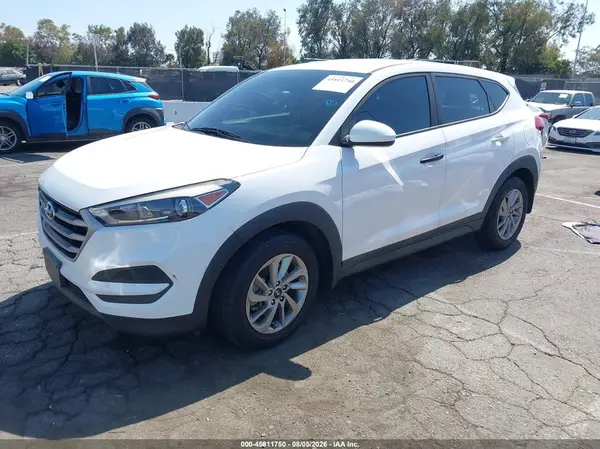 KM8J23A43JU816868 2018 HYUNDAI TUCSON - Image 2