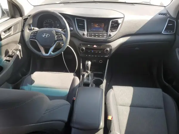 KM8J23A43JU832553 2018 HYUNDAI TUCSON - Image 8