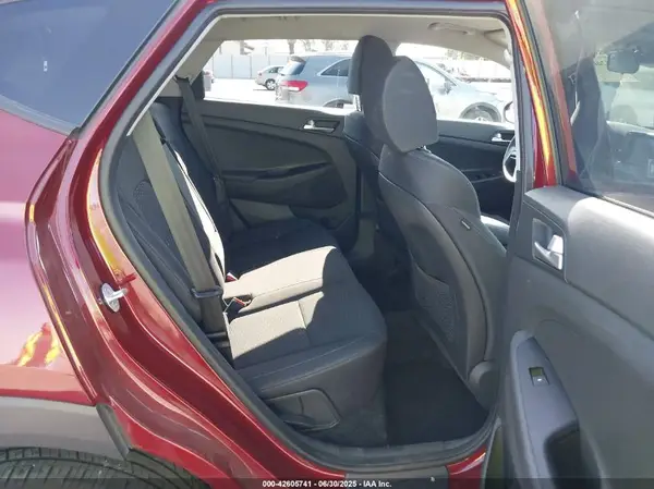 KM8J23A43KU003161 2019 HYUNDAI TUCSON - Image 8