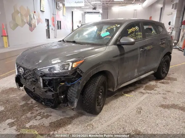 KM8J23A43KU009428 2019 HYUNDAI TUCSON - Image 2