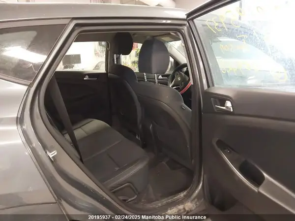 KM8J23A43KU009428 2019 HYUNDAI TUCSON - Image 8