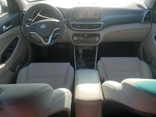 KM8J23A43KU038752 2019 HYUNDAI TUCSON - Image 8