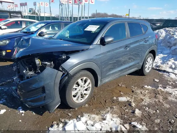 KM8J23A43KU040386 2019 HYUNDAI TUCSON - Image 2