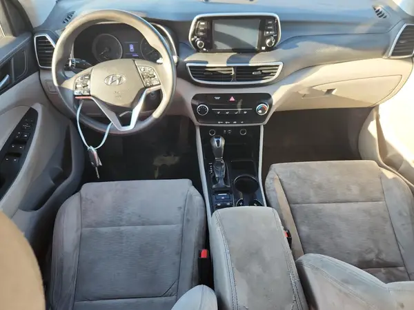 KM8J23A43KU880975 2019 HYUNDAI TUCSON - Image 8