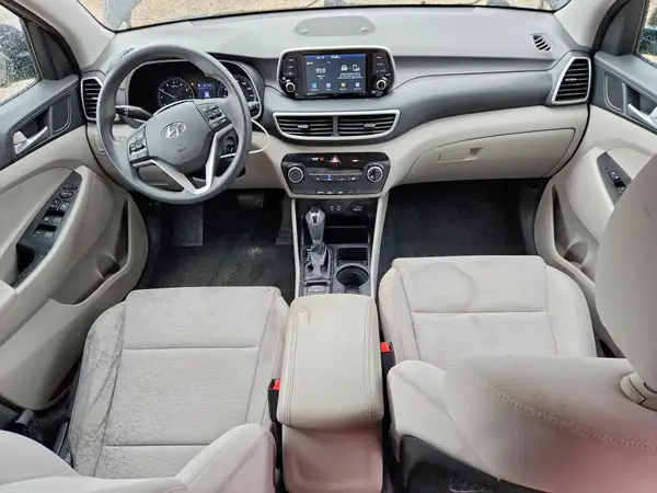 KM8J23A43KU905700 2019 HYUNDAI TUCSON - Image 8