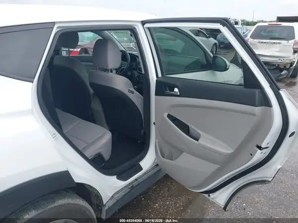 KM8J23A43KU918611 2019 HYUNDAI TUCSON - Image 8