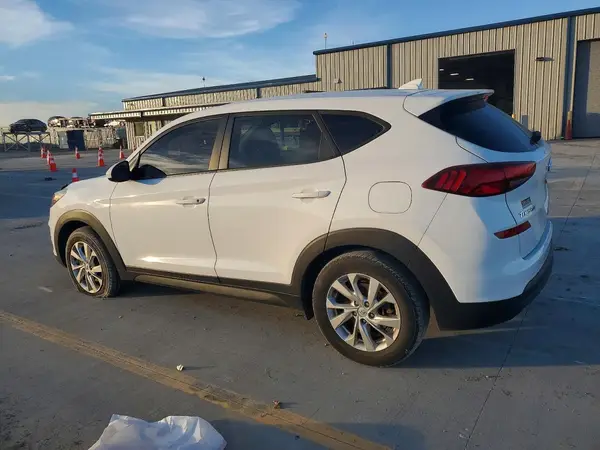 KM8J23A43KU944674 2019 HYUNDAI TUCSON - Image 2