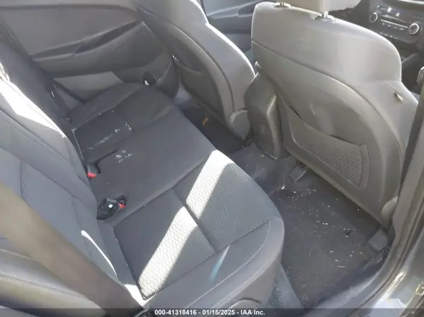 KM8J23A43KU957196 2019 HYUNDAI TUCSON - Image 8