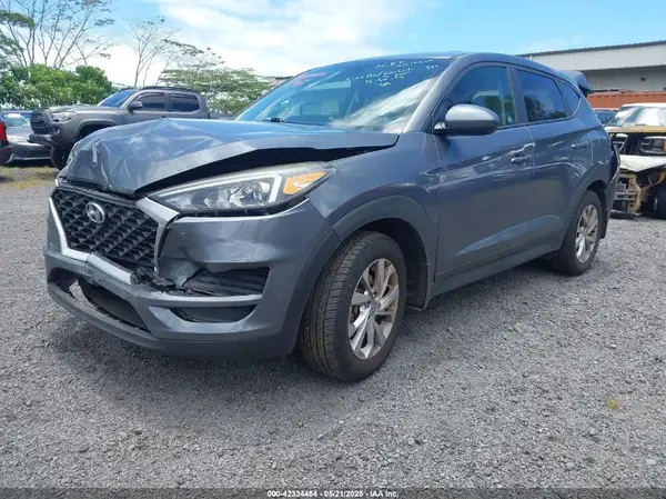 KM8J23A43KU969946 2019 HYUNDAI TUCSON - Image 2