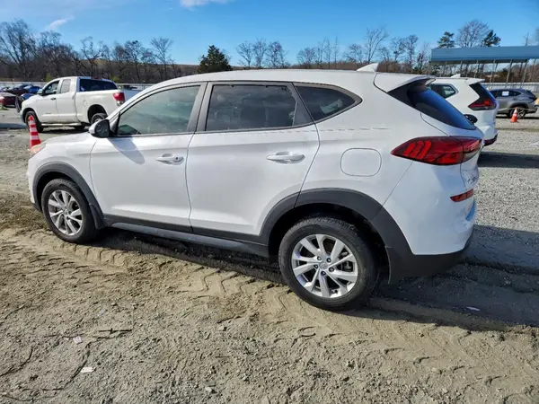 KM8J23A43KU976749 2019 HYUNDAI TUCSON - Image 2