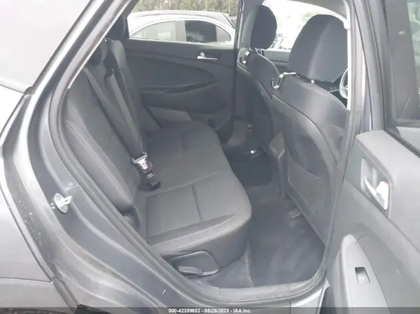 KM8J23A43KU990893 2019 HYUNDAI TUCSON - Image 8