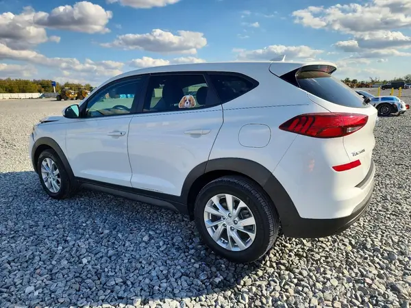 KM8J23A43KU995074 2019 HYUNDAI TUCSON - Image 2