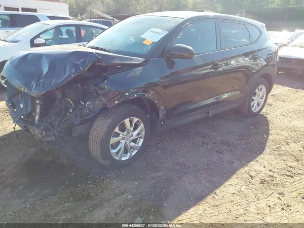 KM8J23A43MU300580 2021 HYUNDAI TUCSON - Image 2