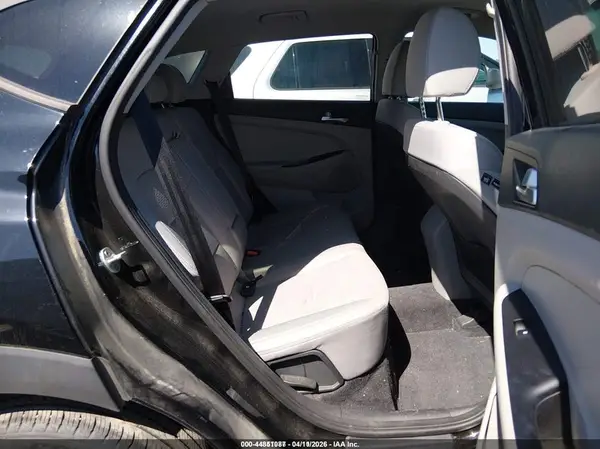 KM8J23A43MU331330 2021 HYUNDAI TUCSON - Image 8