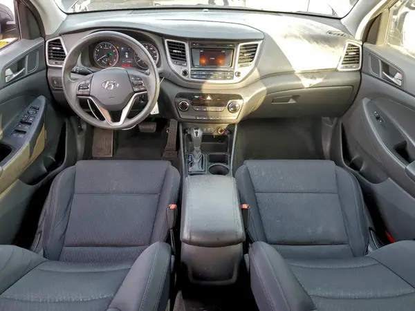 KM8J23A44GU042641 2016 HYUNDAI TUCSON - Image 8