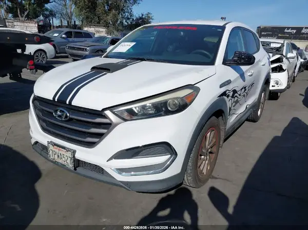 KM8J23A44GU134185 2016 HYUNDAI TUCSON - Image 2