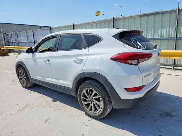 KM8J23A44GU192460 2016 HYUNDAI TUCSON - Image 2