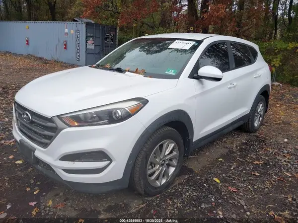 KM8J23A44GU247795 2016 HYUNDAI TUCSON - Image 2