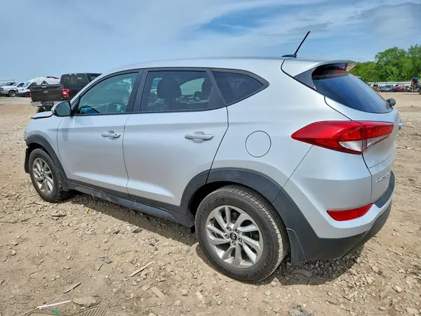 KM8J23A44HU337353 2017 HYUNDAI TUCSON - Image 2