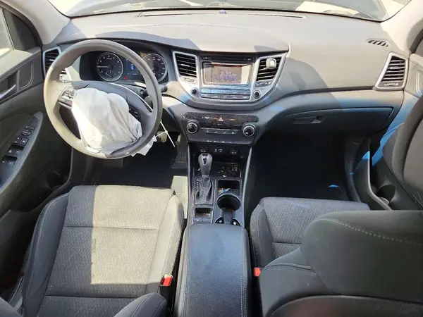 KM8J23A44HU362334 2017 HYUNDAI TUCSON - Image 8