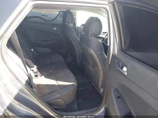 KM8J23A44HU378758 2017 HYUNDAI TUCSON - Image 8
