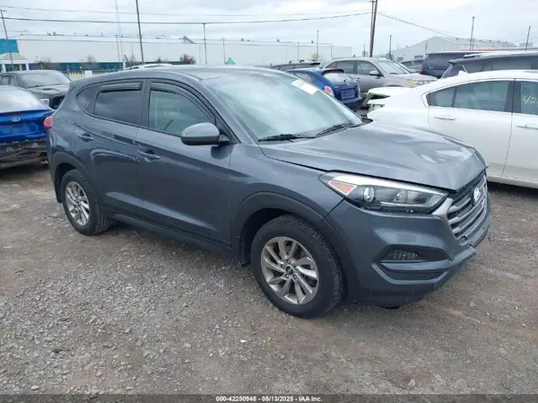 KM8J23A44HU379084 2017 HYUNDAI TUCSON - Image 1