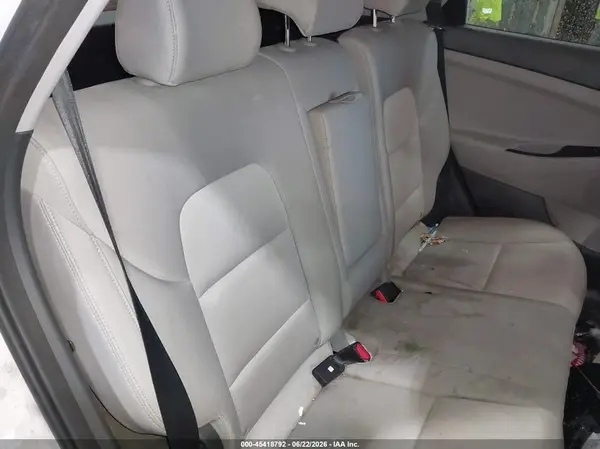 KM8J23A44HU382289 2017 HYUNDAI TUCSON - Image 8
