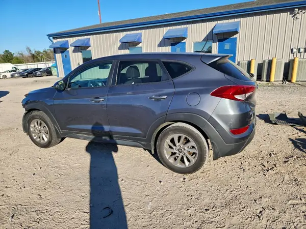 KM8J23A44HU386083 2017 HYUNDAI TUCSON - Image 2