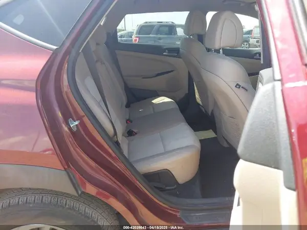 KM8J23A44HU389095 2017 HYUNDAI TUCSON - Image 8