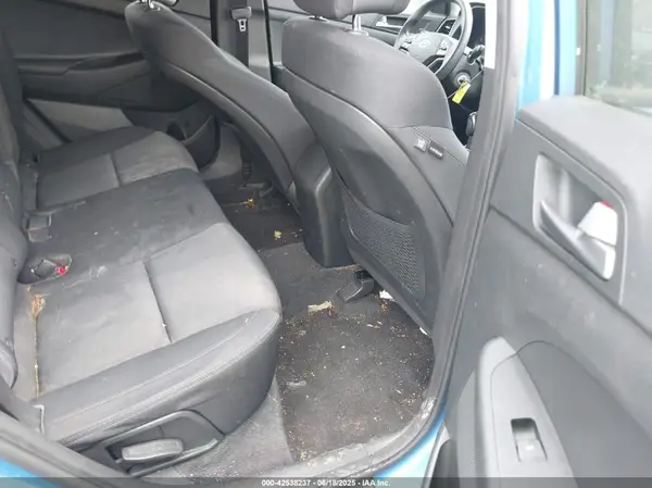 KM8J23A44HU391011 2017 HYUNDAI TUCSON - Image 8