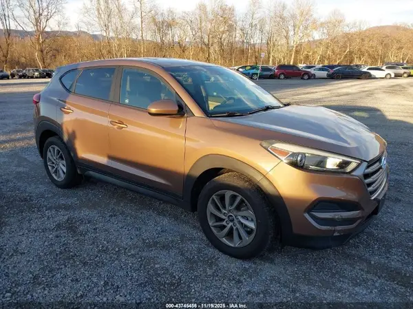 KM8J23A44HU391736 2017 HYUNDAI TUCSON - Image 1