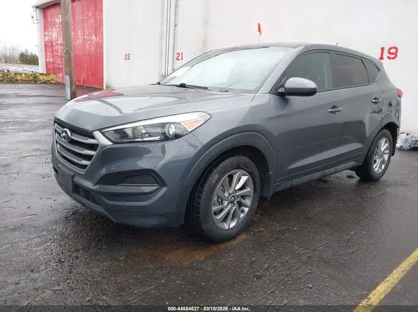 KM8J23A44HU399447 2017 HYUNDAI TUCSON - Image 2