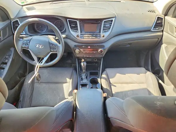 KM8J23A44HU409149 2017 HYUNDAI TUCSON - Image 8