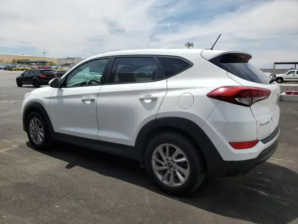 KM8J23A44HU451286 2017 HYUNDAI TUCSON - Image 2