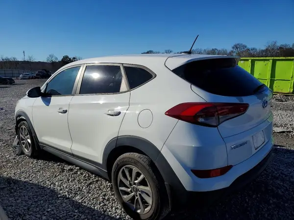 KM8J23A44HU461820 2017 HYUNDAI TUCSON - Image 2