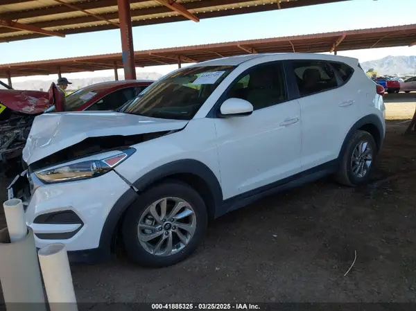 KM8J23A44HU484577 2017 HYUNDAI TUCSON - Image 2