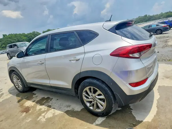 KM8J23A44HU521207 2017 HYUNDAI TUCSON - Image 2