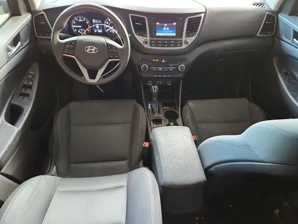 KM8J23A44HU539562 2017 HYUNDAI TUCSON - Image 8
