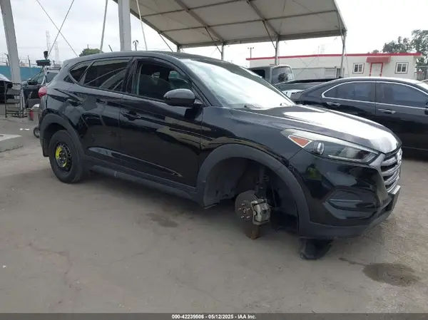 KM8J23A44HU555969 2017 HYUNDAI TUCSON - Image 1