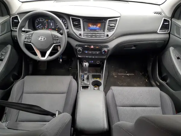 KM8J23A44HU563957 2017 HYUNDAI TUCSON - Image 8