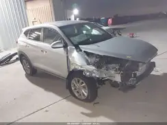 KM8J23A44HU565675 2017 HYUNDAI TUCSON