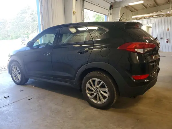 KM8J23A44HU565997 2017 HYUNDAI TUCSON - Image 2